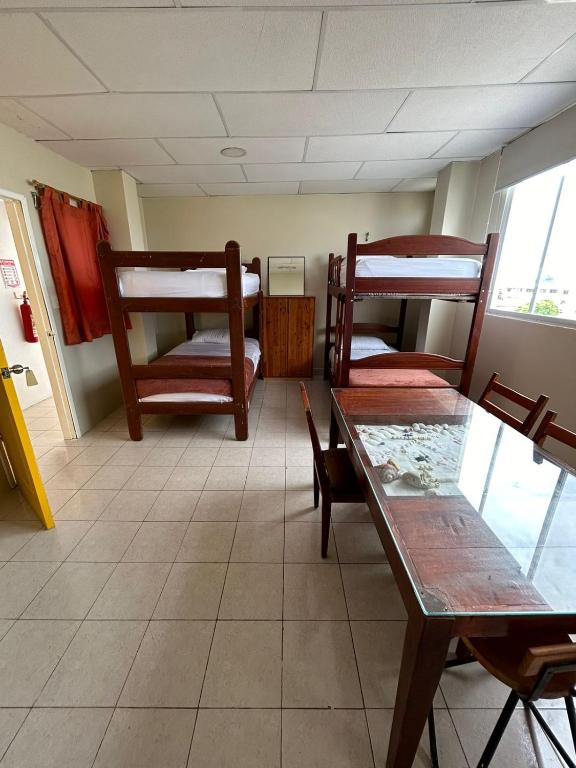 Postel nebo postele na pokoji v ubytování Chescos Hotel