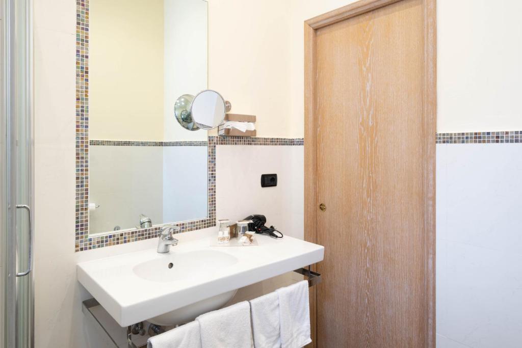 Koupelna v ubytování Hotel Manzoni Wellness&Spa