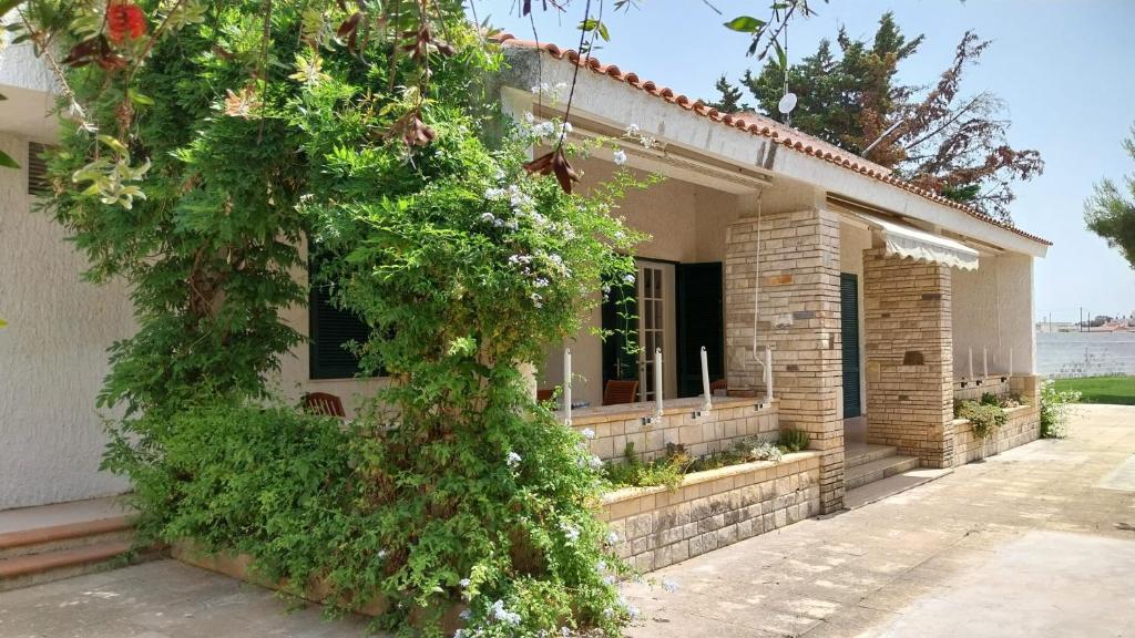 The building in which the holiday home is located