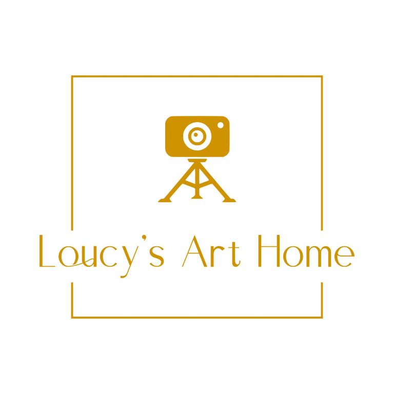 Certifikát, hodnocení, plakát nebo jiný dokument vystavený v ubytování Loucy’s Art Home