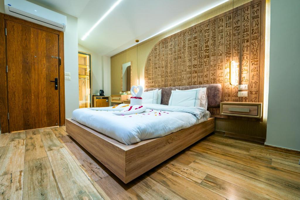 Royal Great Pyramid INN - 7