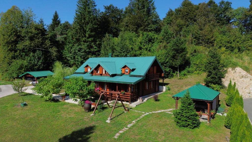Zahrada ubytování Brvnara Moj san - Log cabin My Dream