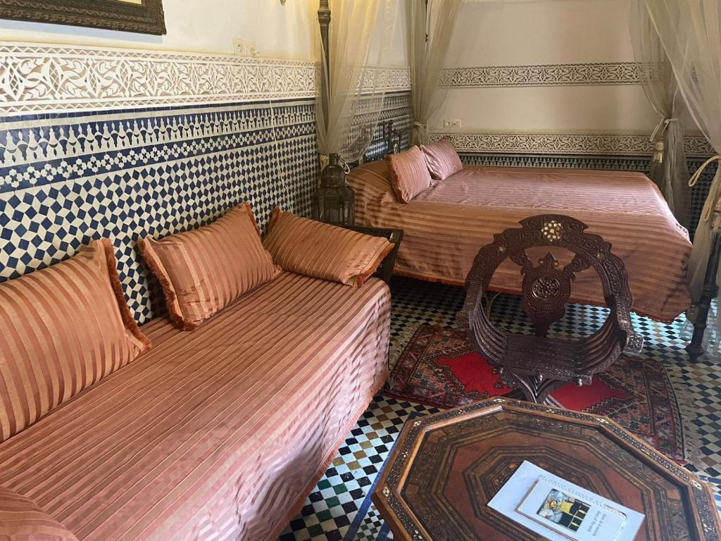 Uma área de estar em Riad Fes Baraka