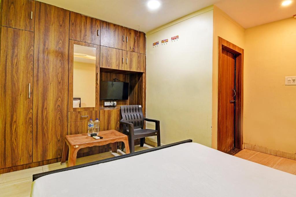 TV a/nebo společenská místnost v ubytování Hotel O NANDAN