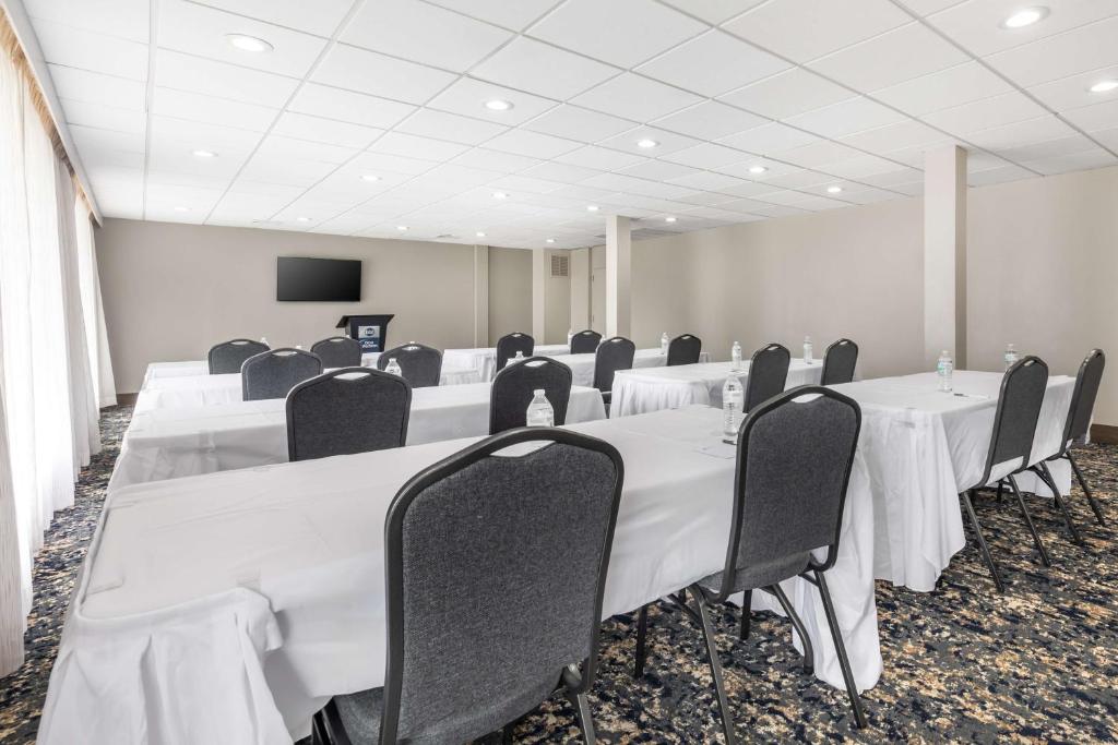 Best Western Plus Laurel photo