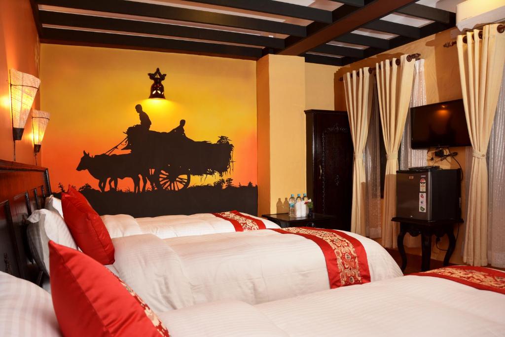 Kasthamandap Boutique Hotel - 带有城市景观的三重房间