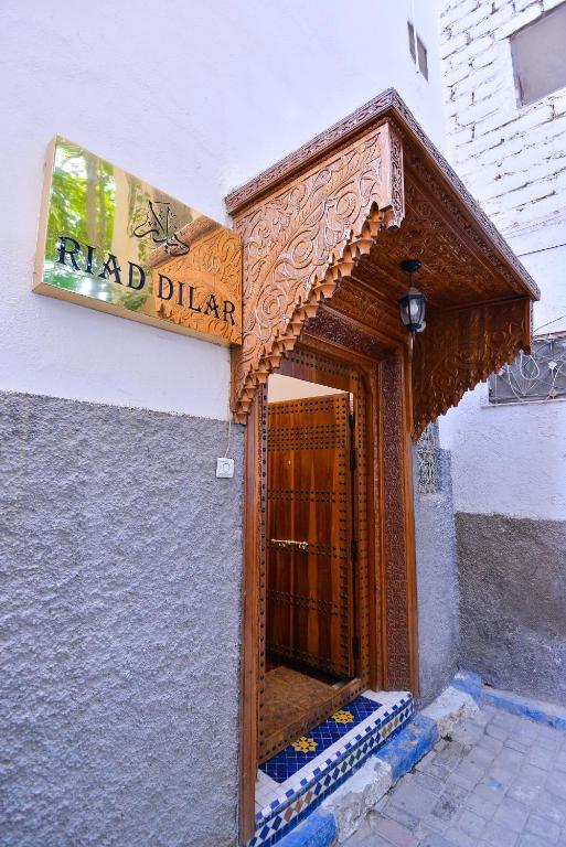 Budova, kde se riad nachází