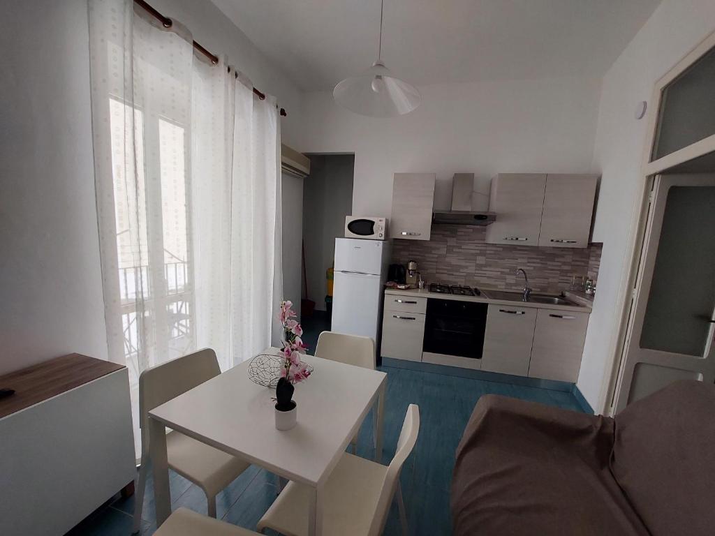 Zdjęcie z galerii obiektu Orchidea Holiday w Cefalù