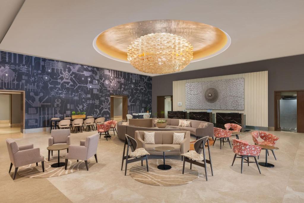 Posezení v ubytování Le Meridien Nagpur