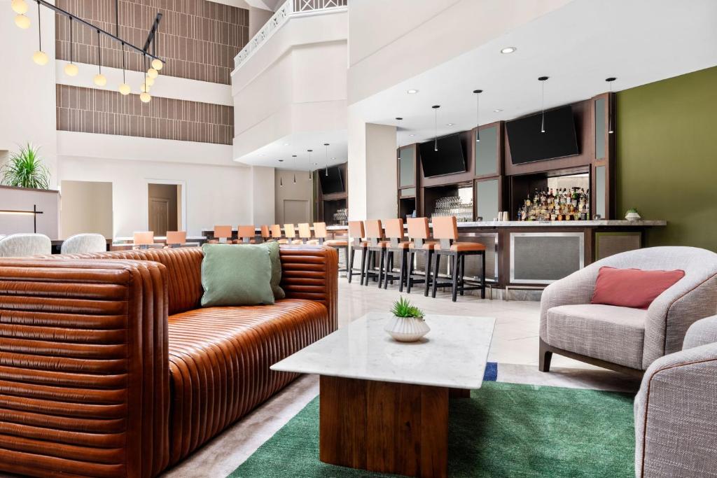 Posezení v ubytování Sheraton Suites Galleria Atlanta