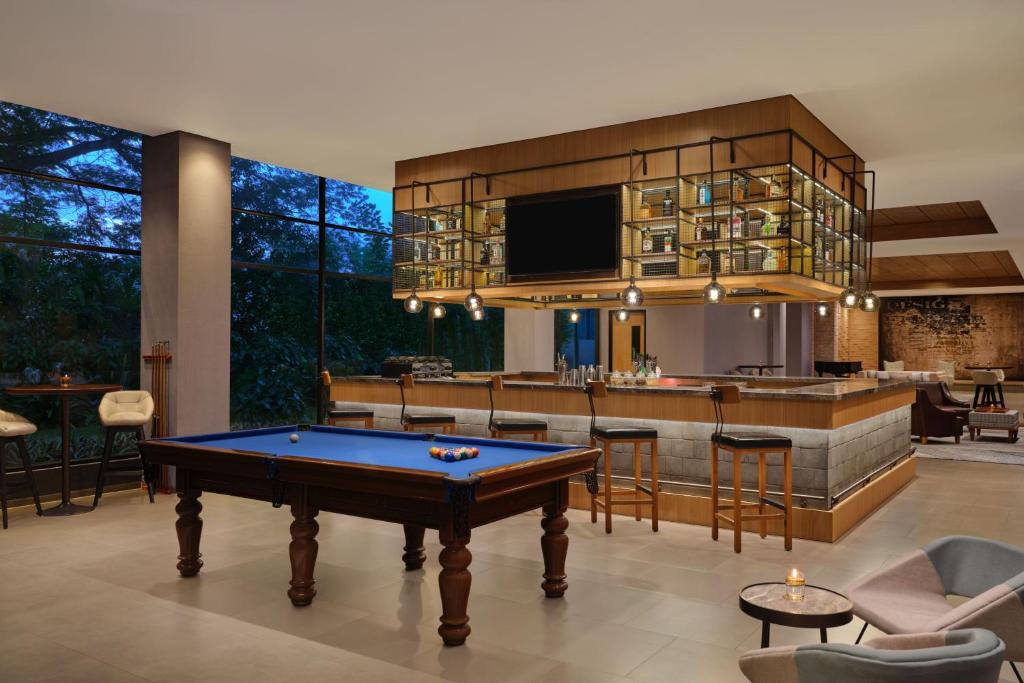 Una cocina o kitchenette en Four Points by Sheraton Batam