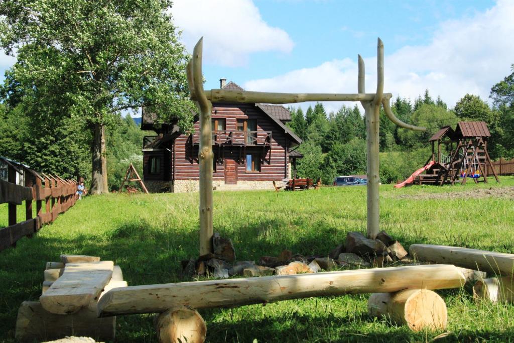 Vonkajšia záhrada v ubytovaní Dom Gościnny Borsuczyna