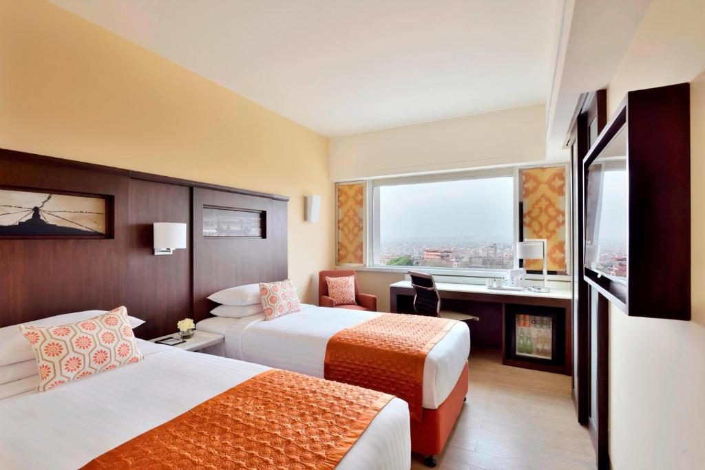 Postel nebo postele na pokoji v ubytování Fairfield by Marriott Kathmandu