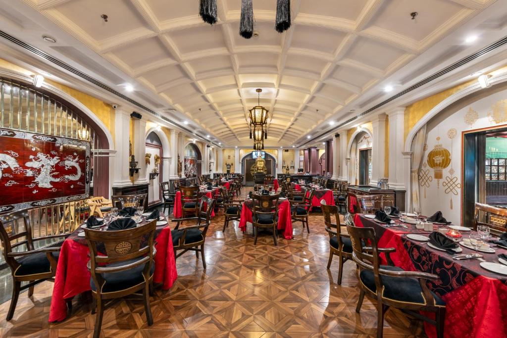 Restaurace v ubytování Mayfair Lagoon