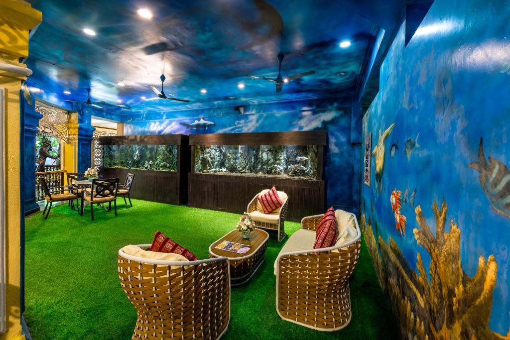 Posezení v ubytování Mayfair Lagoon