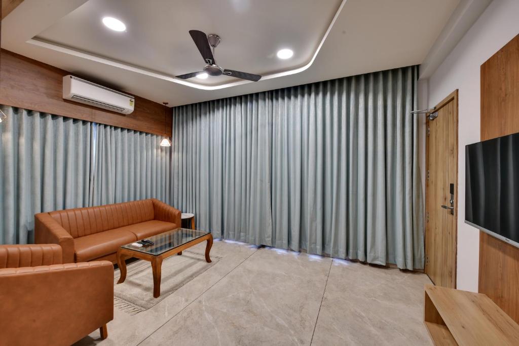 HOTEL RADHIKA - Suíte
