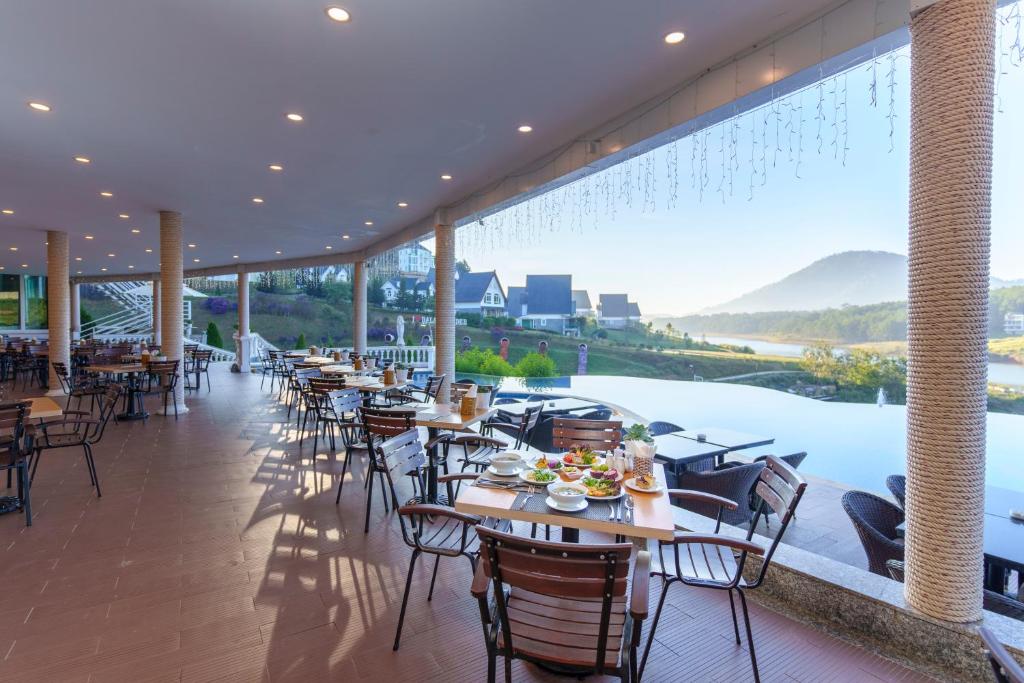 Phong cảnh thiên nhiên gần resort