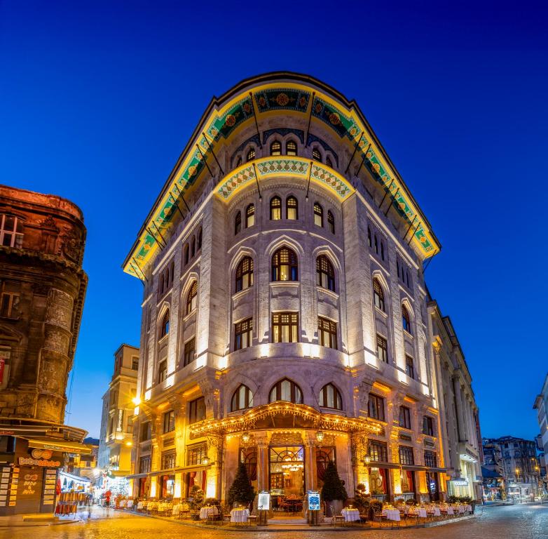 O edifício em que o hotel se localiza