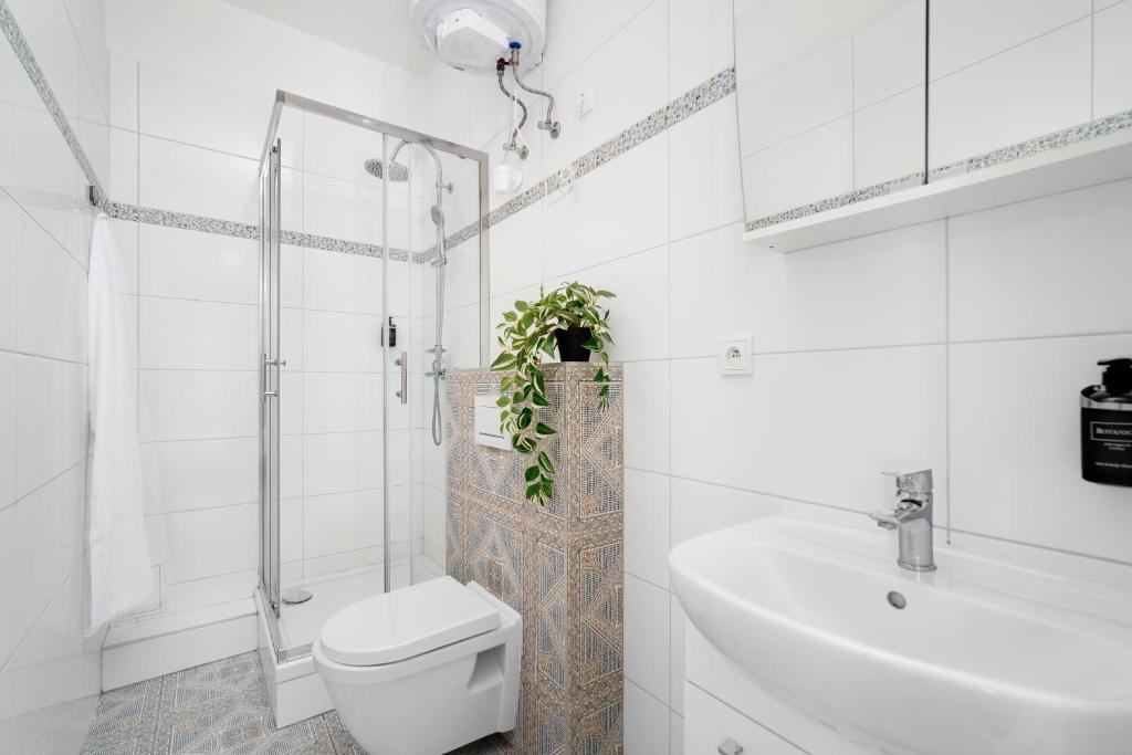 Koupelna v ubytování Enjoy Downtown Boutique Apartments #12 by Goodnite cz
