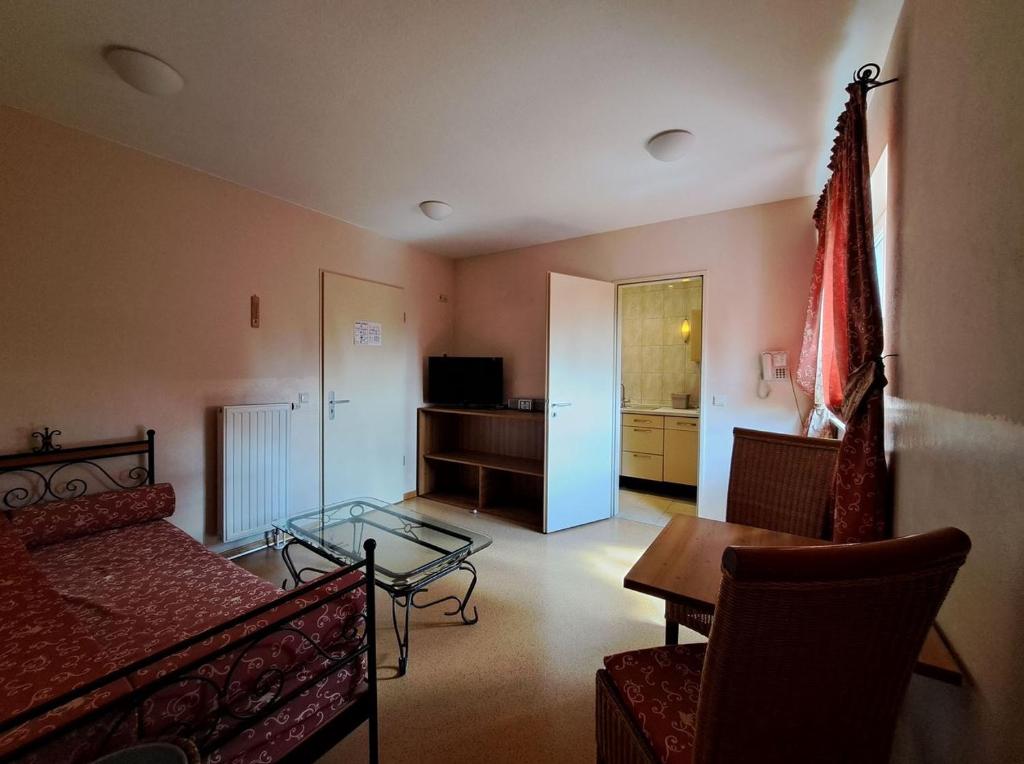 Postel nebo postele na pokoji v ubytování Mediterran Hotel Juwel