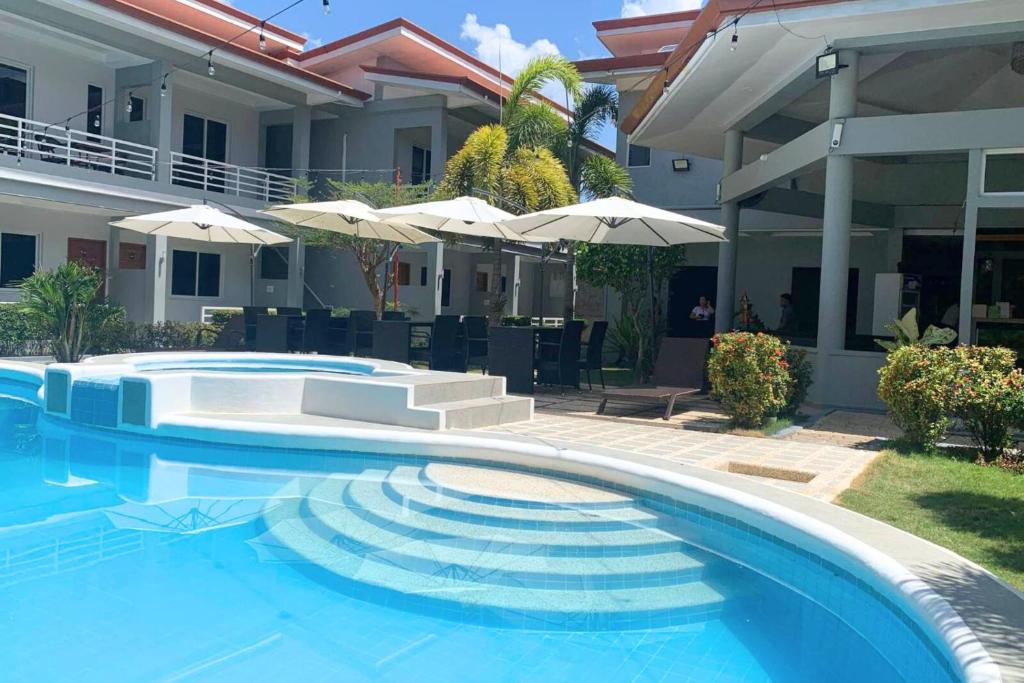 Bazén v ubytování Azahar Resort Panglao powered by Cocotel nebo v jeho okolí