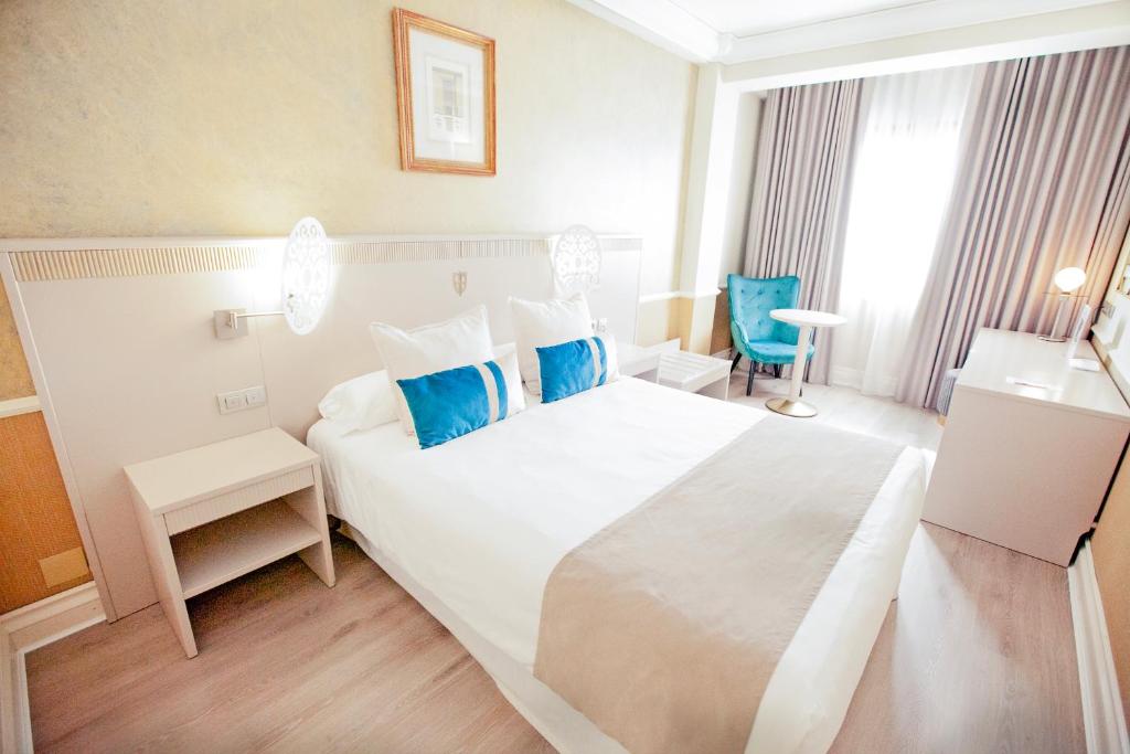 Hotel Alfonso VIII - Chambre Supérieure Lit Queen-Size