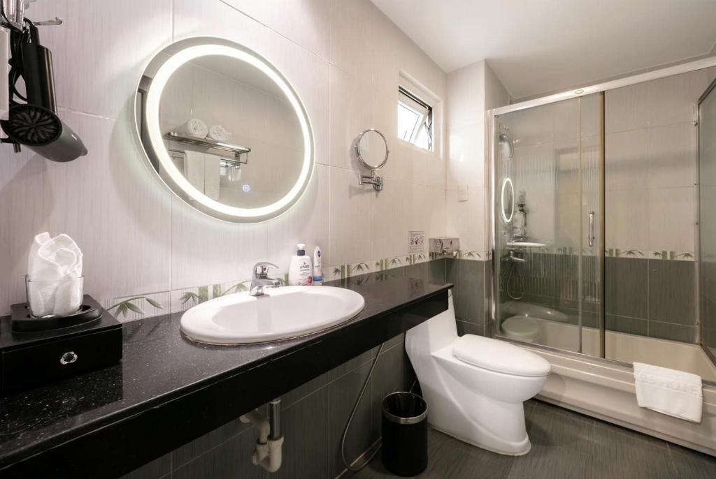 Koupelna v ubytování A25 Hotel - 12 Phố Huế