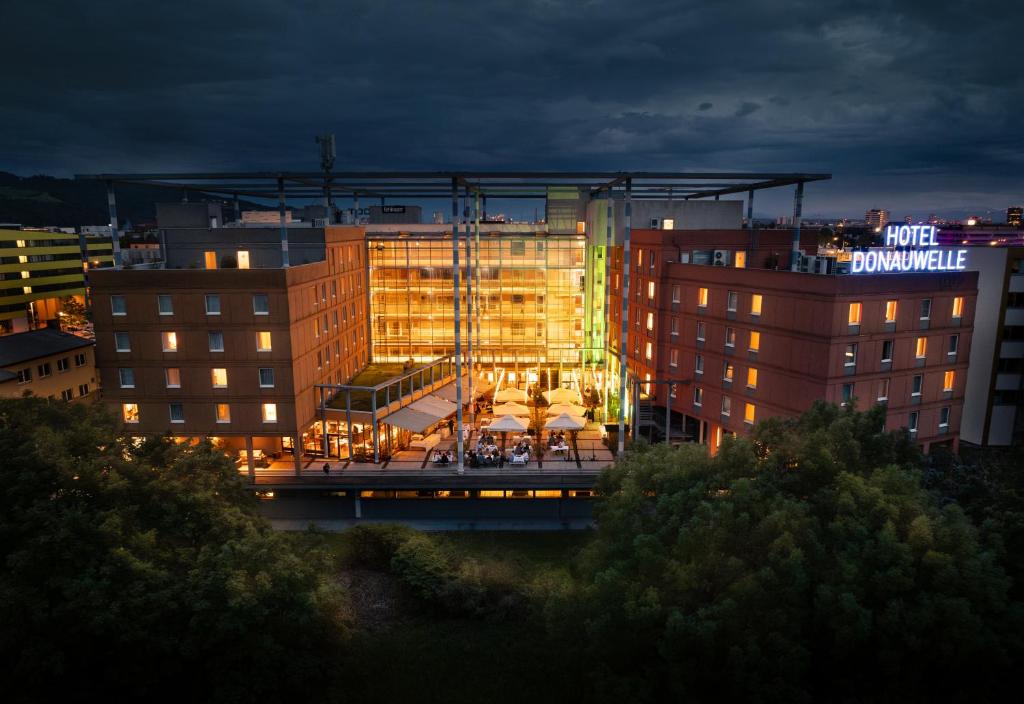 Trans World Hotel Donauwelle - Resim 11