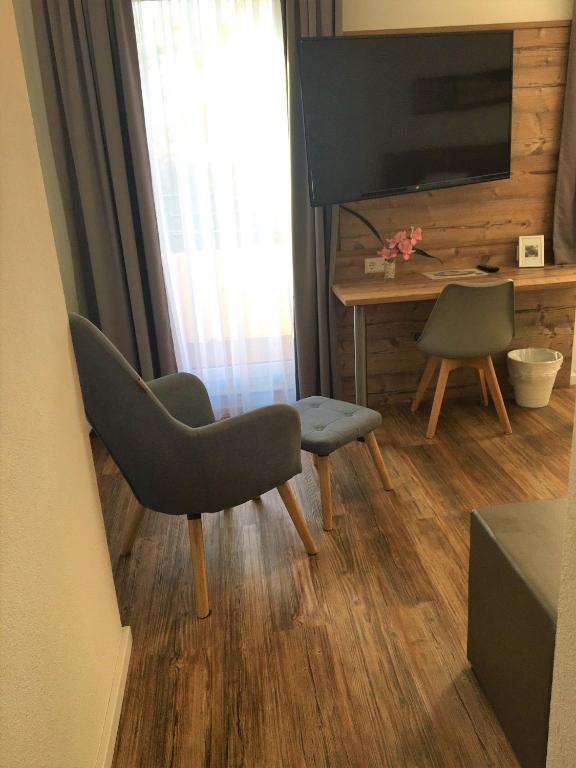 Hotel Post mit Klimaanlage - Classic Double Room With Balcony