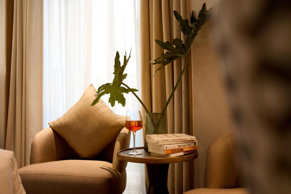 REY Hotel Hanoi - 11