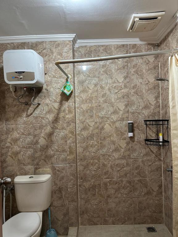 Bilik mandi di Galeri Ciumbuleuit Apartement GCA 1 2BR Modern