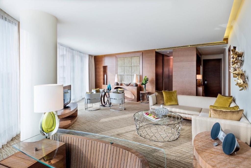Posezení v ubytování JW Marriott Absheron Baku Hotel