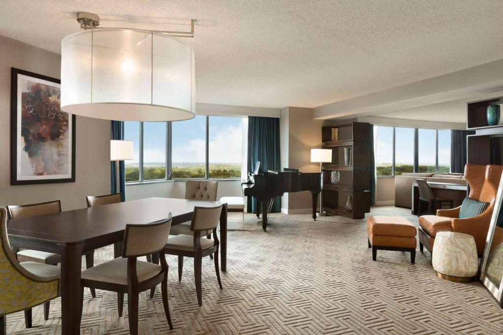 Posezení v ubytování Hilton East Brunswick