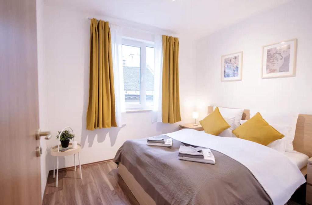 Sunny 2BR with balcony at Szövetség street 1074 Budapest, Szövetség utca 27 kép - 1