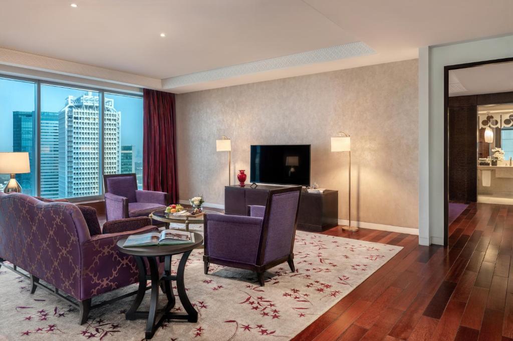 
Diplomatic One Bedroom Suite with City
