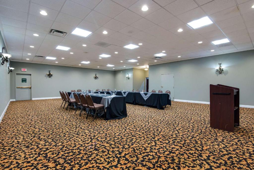 Konferenční prostory v ubytování Quality Inn Oneonta Cooperstown Area