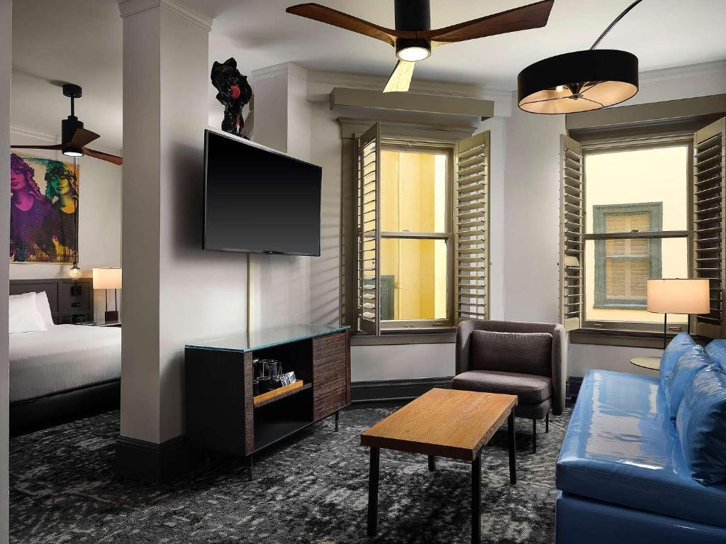 The Barnes San Francisco, Tapestry Collection by Hilton - 