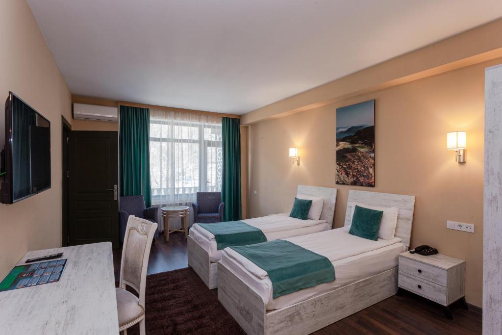 Maajid Quba Hotel&Restaurant Sanatorium - Luxe Viervoudige Kamer