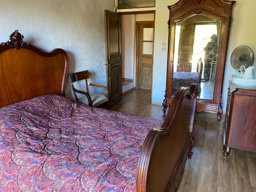 Una cama o camas en una habitación de Art Tout