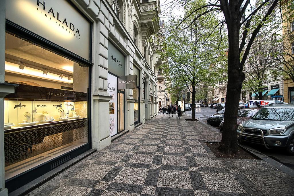 Quiet apartment in the Old Town - 11