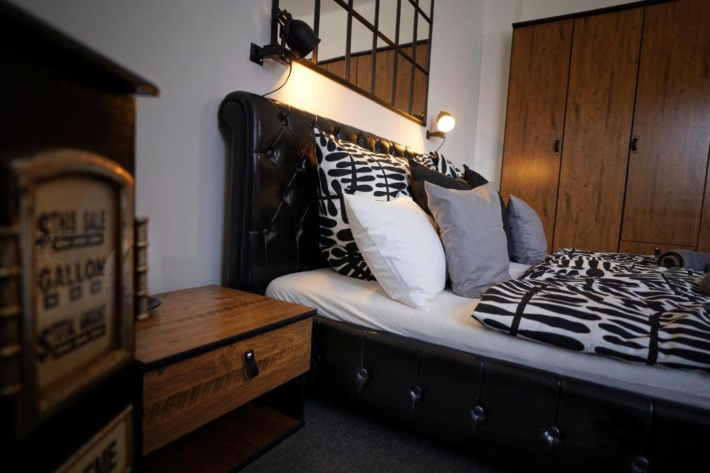 Mini Industrial Apartment 1038 Budapest, Dózsa György utca 14. kép - 1