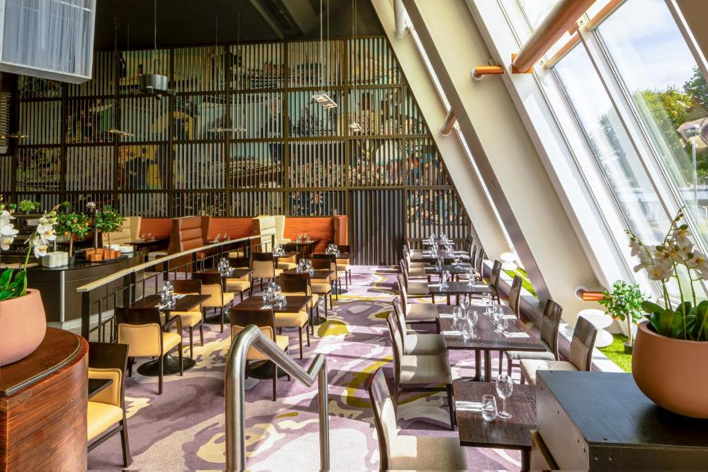 Crowne Plaza Glasgow by IHG - Resim 24