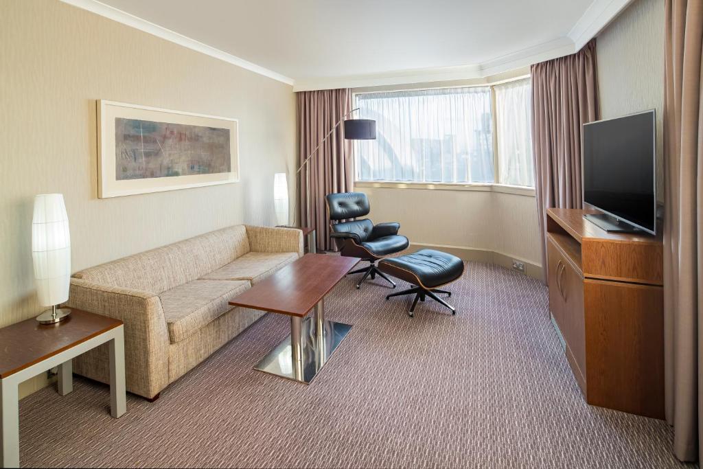 Crowne Plaza Glasgow by IHG - Resim 40