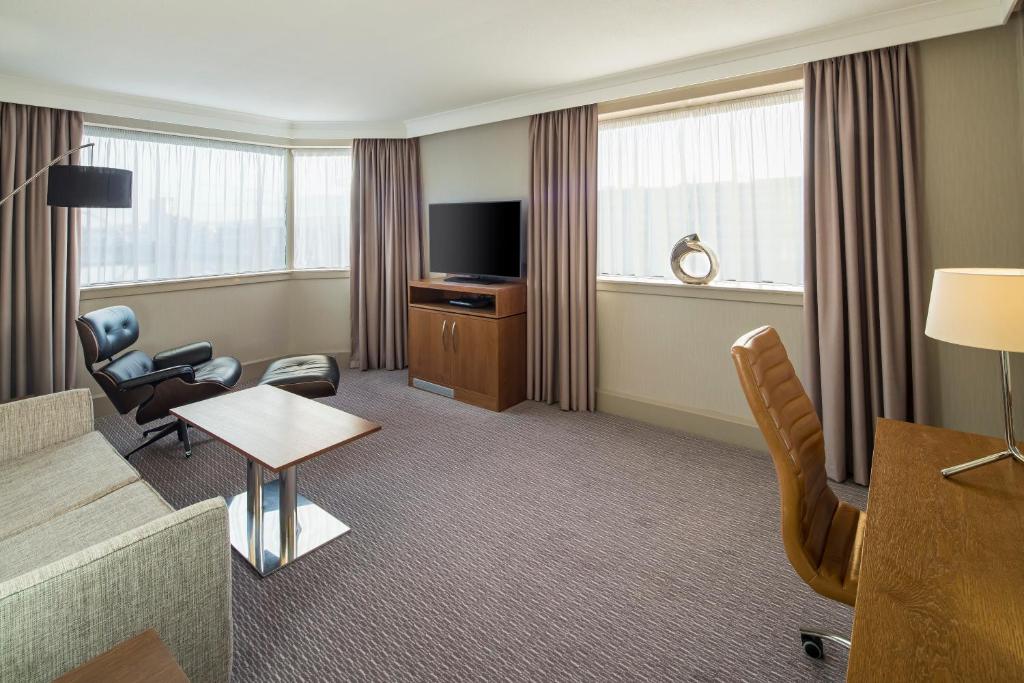 Crowne Plaza Glasgow by IHG - Resim 39