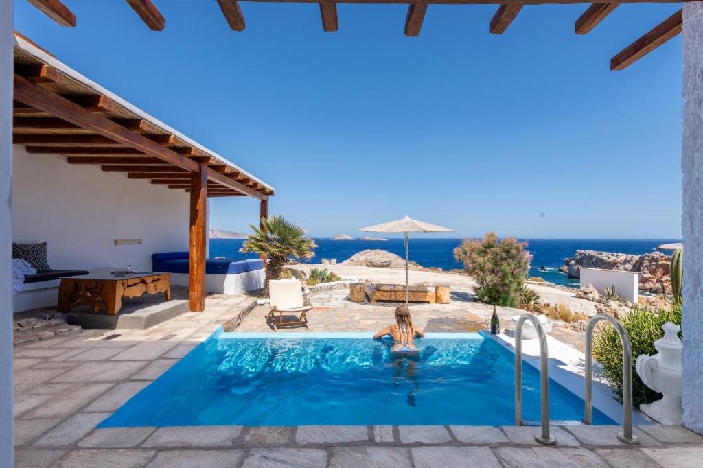 Bazén v ubytování Onar Suites & Villas nebo v jeho okolí