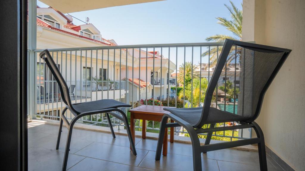 Blue Star Hotel - 16