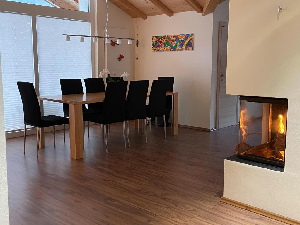 Posezení v ubytování Cresta Loft in Saas-Grund