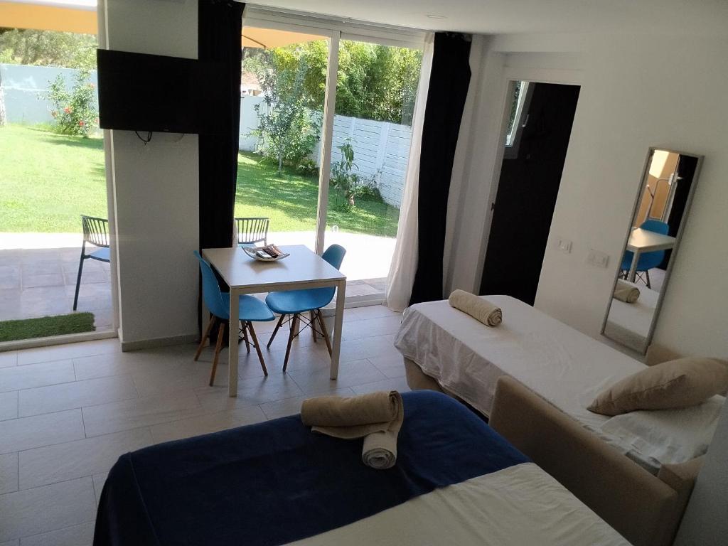Apartamentos y Habitaciones KAI MARBELLA - Habitación Doble Con Baño Privado