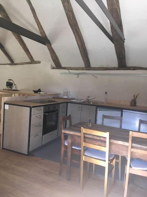 Köök või kööginurk majutusasutuses Rustico Gin Avegno Torbecc, Vallemaggia, Tessin,