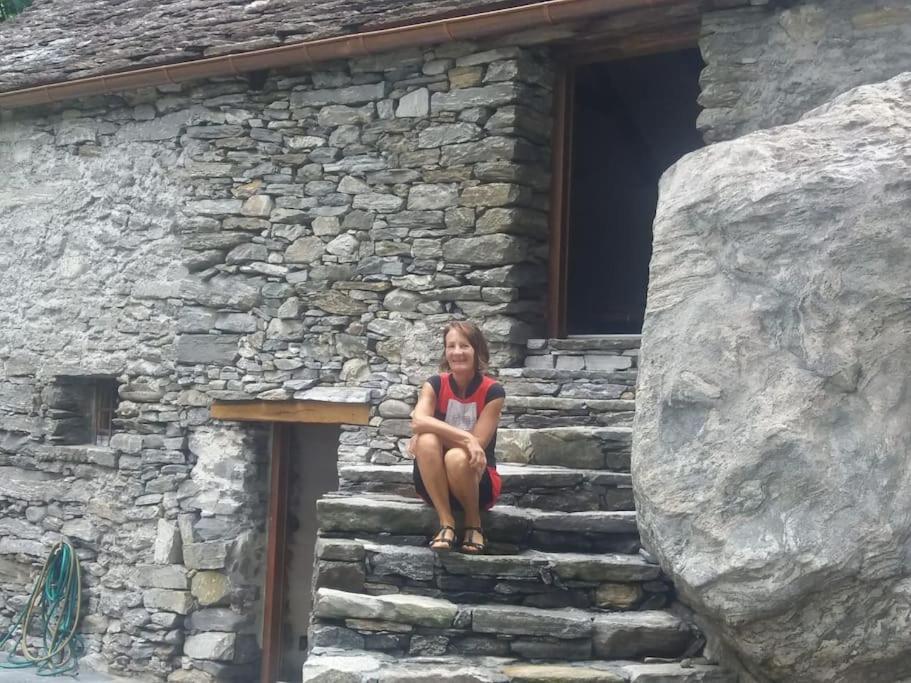 Foto sihtkohas Gordevio asuva majutusasutuse Rustico Gin Avegno Torbecc, Vallemaggia, Tessin, galeriist
